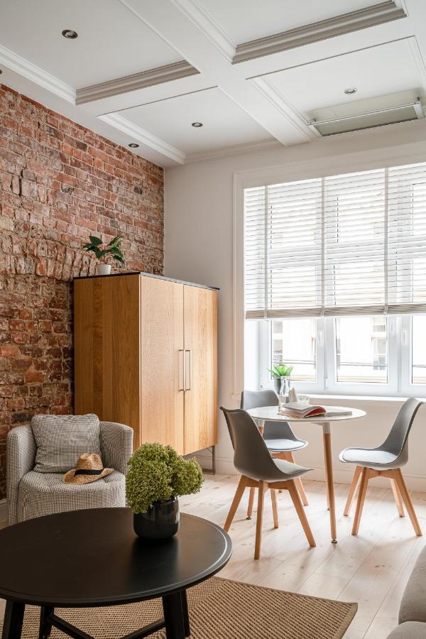 Rynek Stare Miasto Apartment 5 - Klima Netflix Wrocław Eksteriør billede